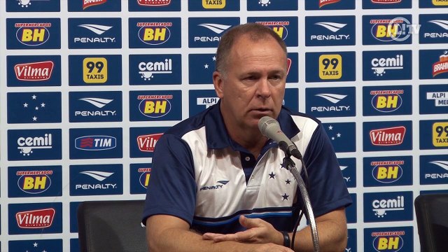 Mano enaltece torcida e quer atenção para encarar o Vasco