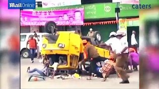 Overload rikshaw reversal