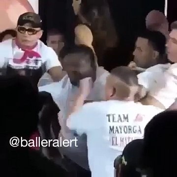 Ricardo Moyorga Slaps Shane Mosley Wife s Butt Vines VineMix