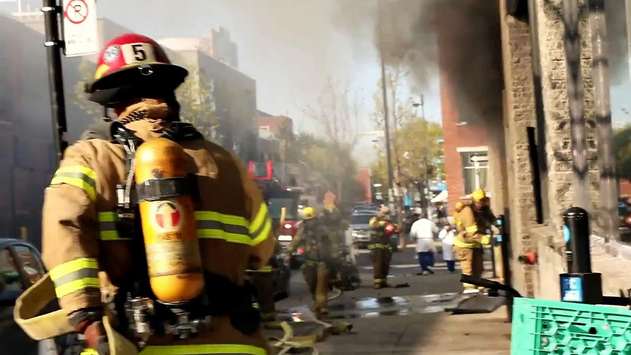 Spectacular Daytime Fire - Montreal