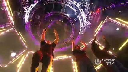 Skrillex and Diplo - Where Are Ü Now (feat.Justin Bieber) LIVE @ ULTRA MUSIC FESTIVAL 2015