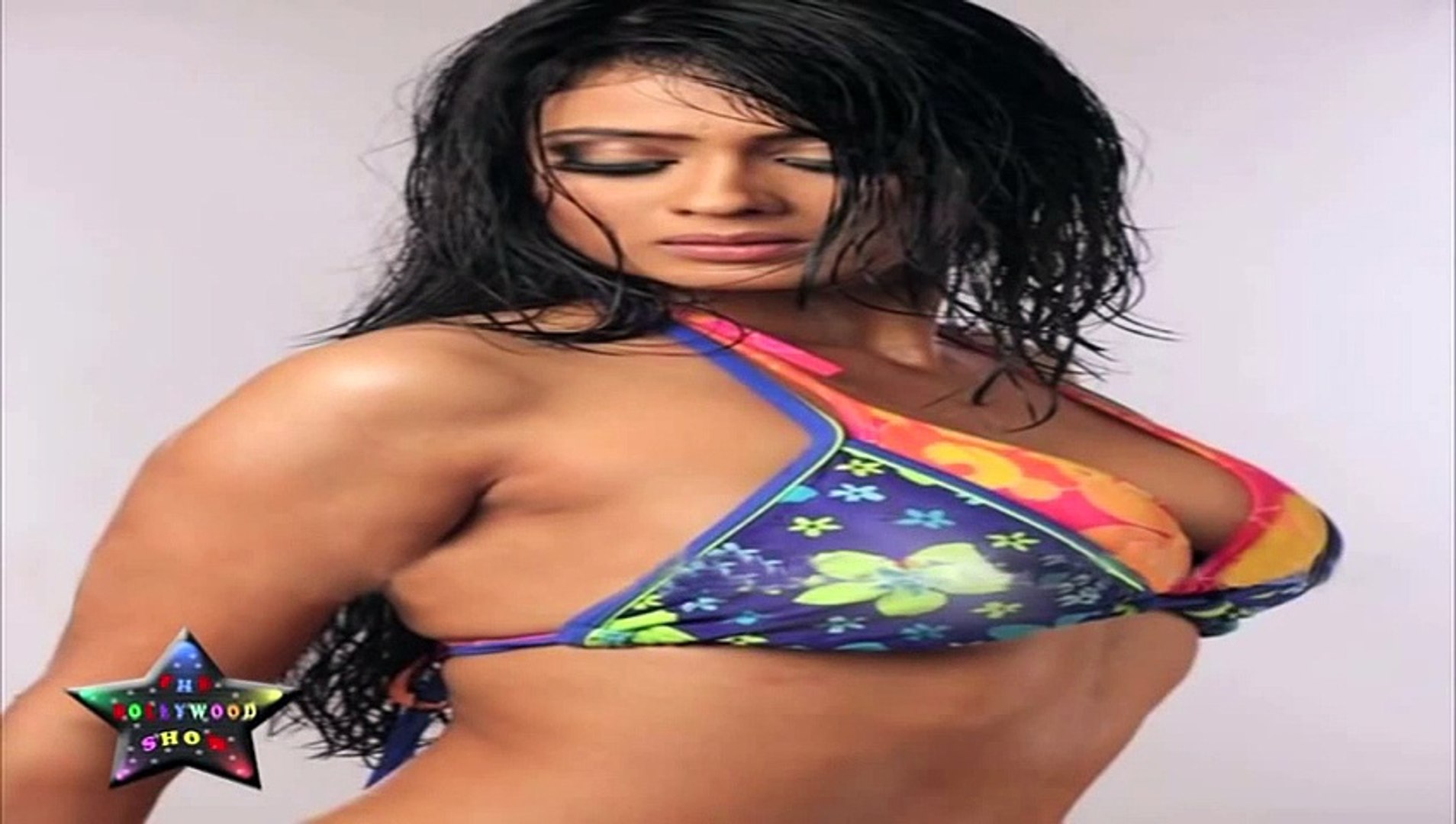 Shweta Tiwari Hot Bikini