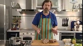 КухняТВ / Мужская еда - Свиная рулька с кваш. капустой