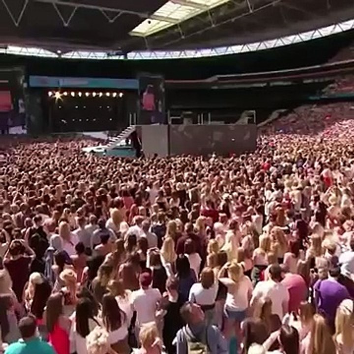 Happy Birthday Niall Horan!