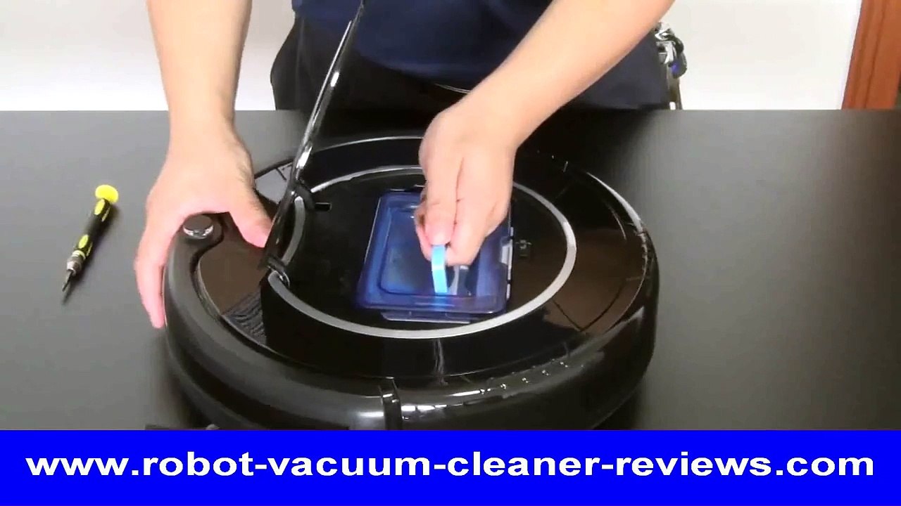 For the first time use, the way to take out the dustbin from B2000,B3000