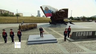 Russia - Bird pooped on Putin at opening of WWI monument