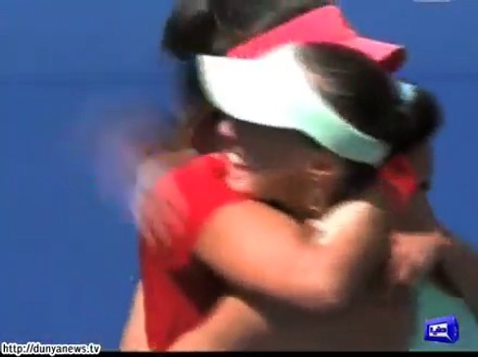 Sania Mirza and Hingis Wins U S Open Doubles Title