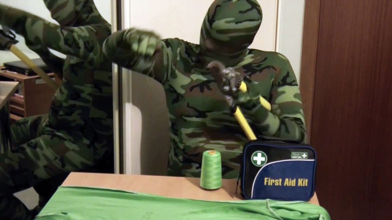 Greenman - How to Mend your Morphsuit "Comedy"