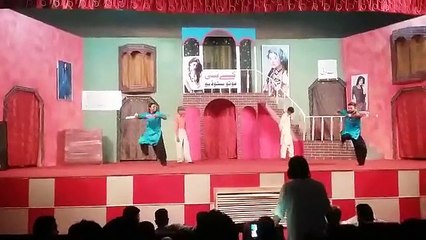 Hot Sexy Stage Dance on Song Gijjra by Anmol Wafa