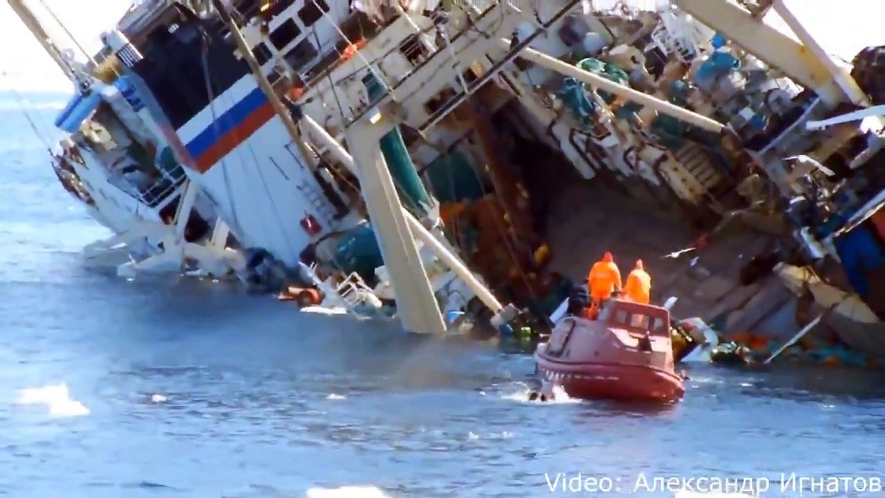 Russian Ship Sinks in Arctic Ocean