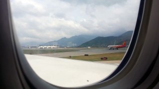 Asiana Airlines OZ722 B777-200 Take off at HKG