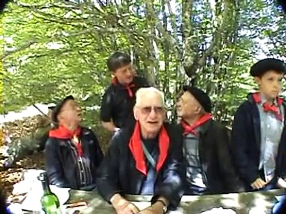 ESTIVE AUBRAC   REPOS BIEN MERITE ET FIN DE JOURNEE.mpg