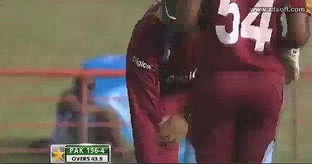 Must Watch: Misbah ul Haq Abusing To Umar Akmal Live On TV,
