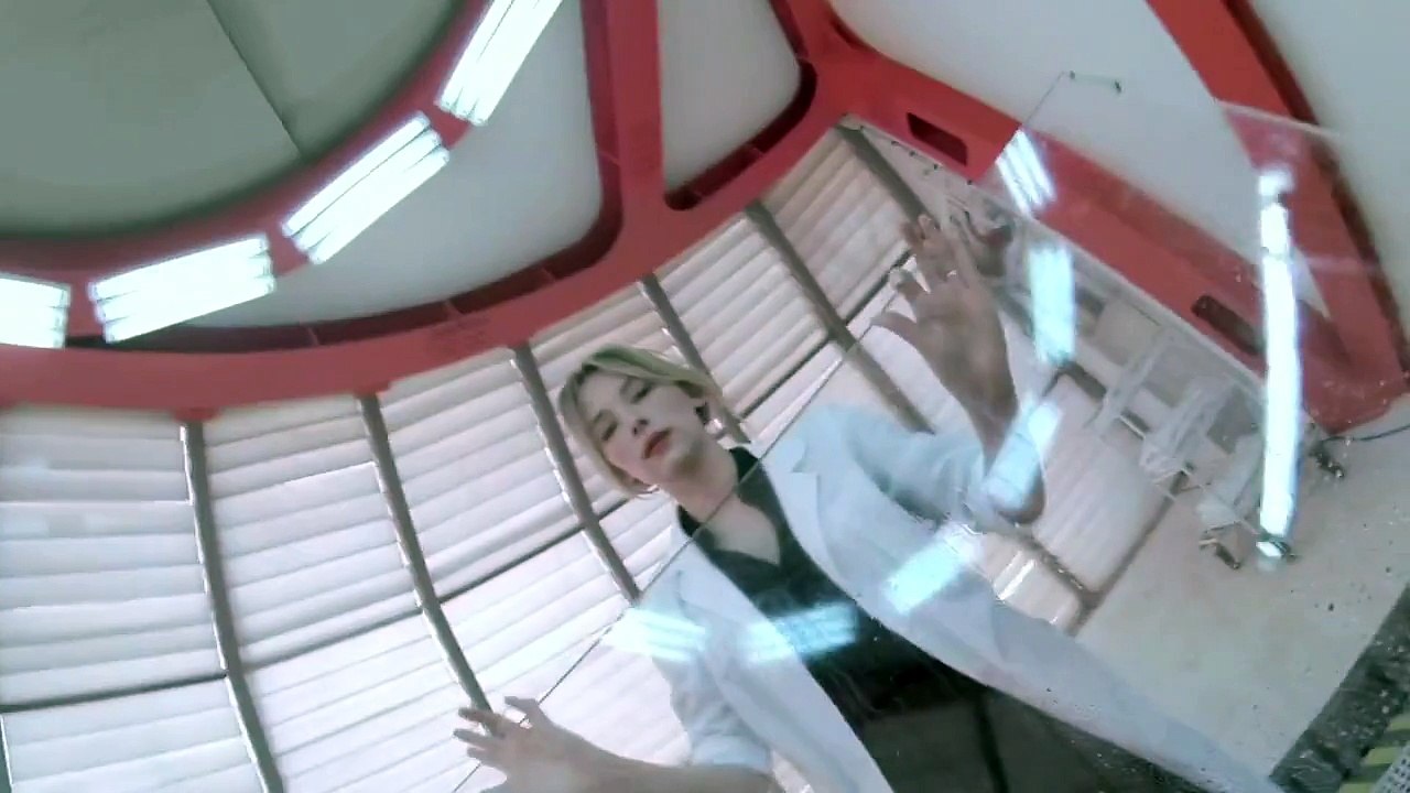 Hardcore Trailer (HD) (English & French Subtitles)