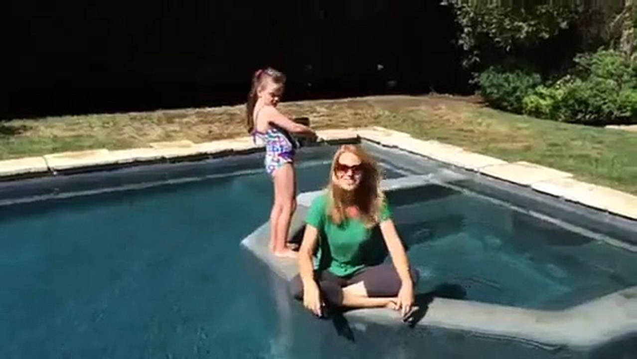 Jeri Ryan's #ALSIceBucketChallenge
