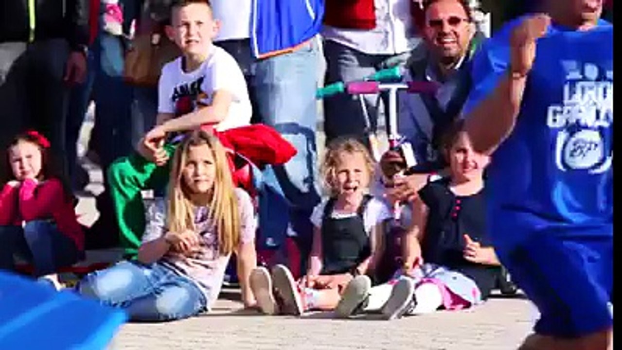 Amazing bassketball Stunt