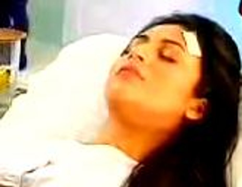 Ishita Ki Hadse Mein Chali Gayi Yaddasht - 14 September 2015 - Yeh Hai Mohabbatein