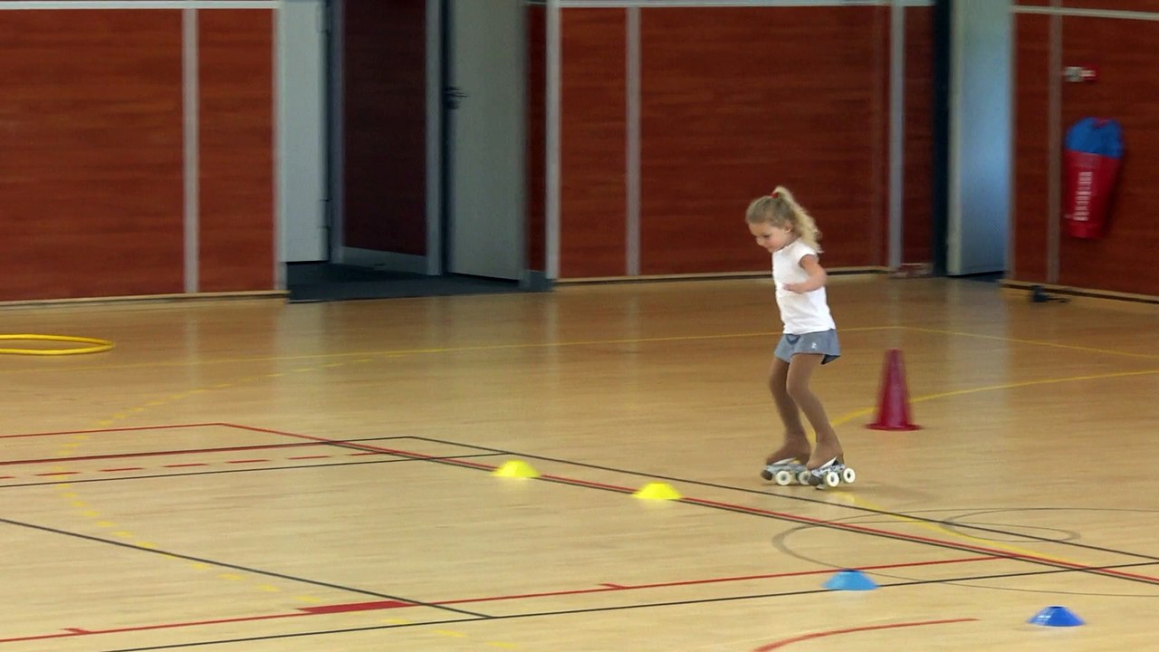 ARTISTIQUE -  EFPA - ROULETTE DE BRONZE - EN PATINS - PATINEUR A NOTER