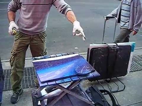 Amazing Spray Paint Art- New York Street Vendor