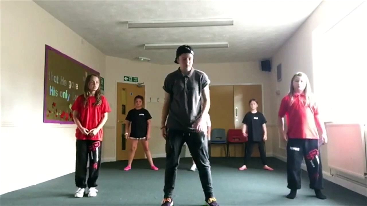 Uptown Funk Dance byDweamah Dance Crew