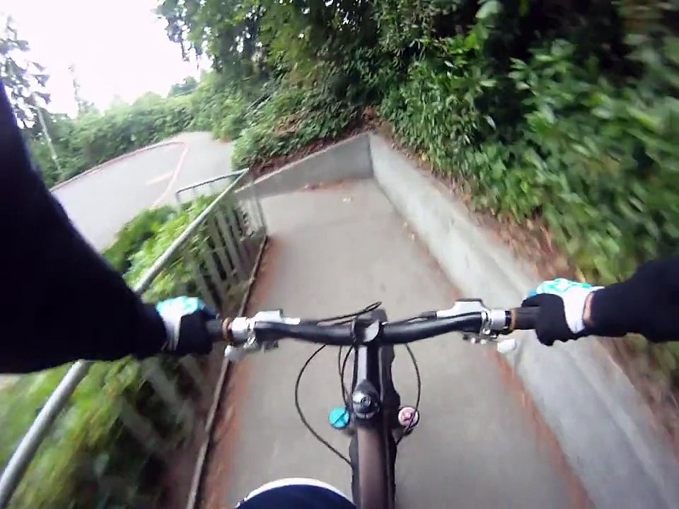 University of Washington Urban Mountain Biking through Campus