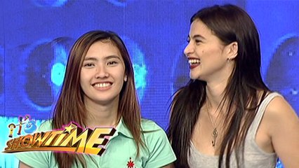 Descargar video: It's Showtime: Pastillas Girl, in search for her Pastillas Boy