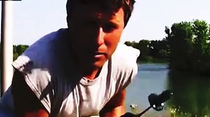 Il pêche un poisson avec son drone