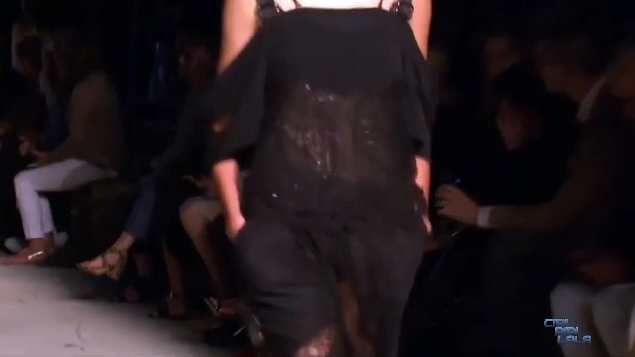 Chutes en série au défilé Givenchy