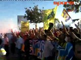 Fenerbahçe taraftarından meşaleli uğurlama