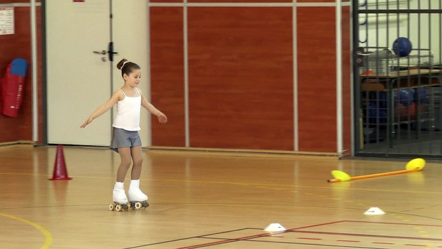 ARTISTIQUE -  EFPA - ROULETTE D'ARGENT - EN PATINS - PATINEUR A NOTER