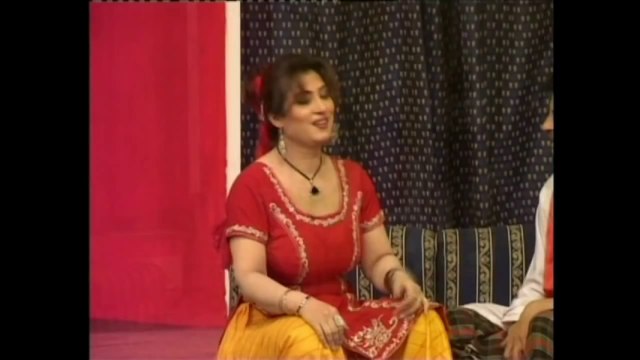 Hina Shaheen Hot Mujra - Kin Min Kin Min Badlan Ne Lai