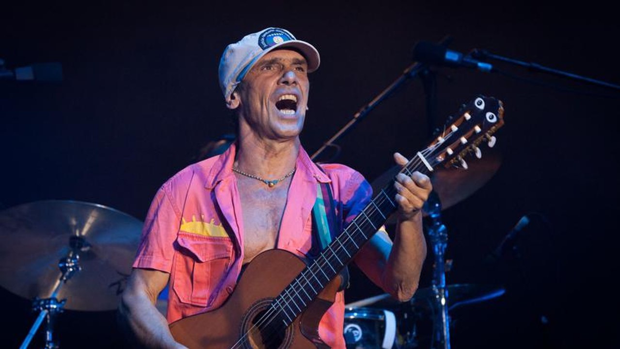 Manu Chao :  "Que paso que paso" à la Fête de l Huma 2015