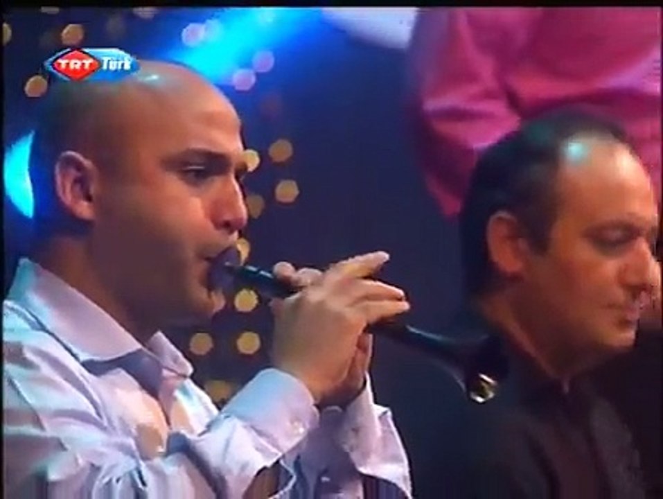 Sebahat Akkiraz & Sevcan Orhan - Halaylar (Davul Zurna Halay)