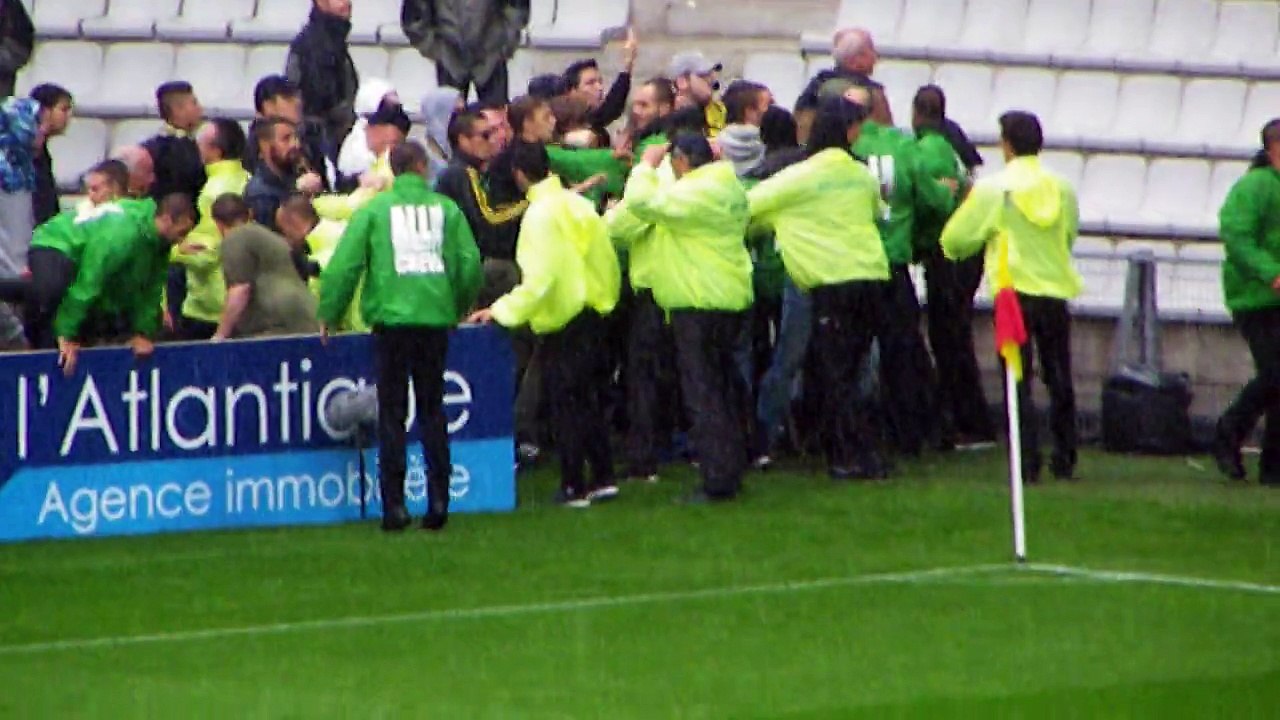 13/09/15 : FCN-SRFC : mouvement de foule côté nantais