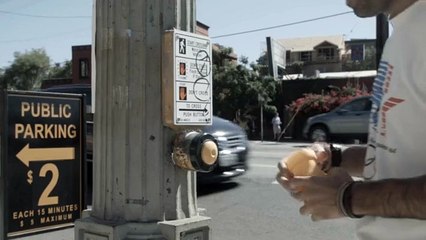 A Los Angeles, vous devez checker pour faire passer le feu piéton au vert