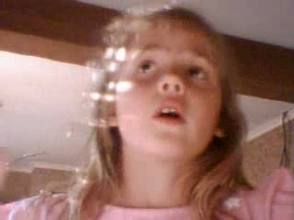 Emy, chanteuse mdr