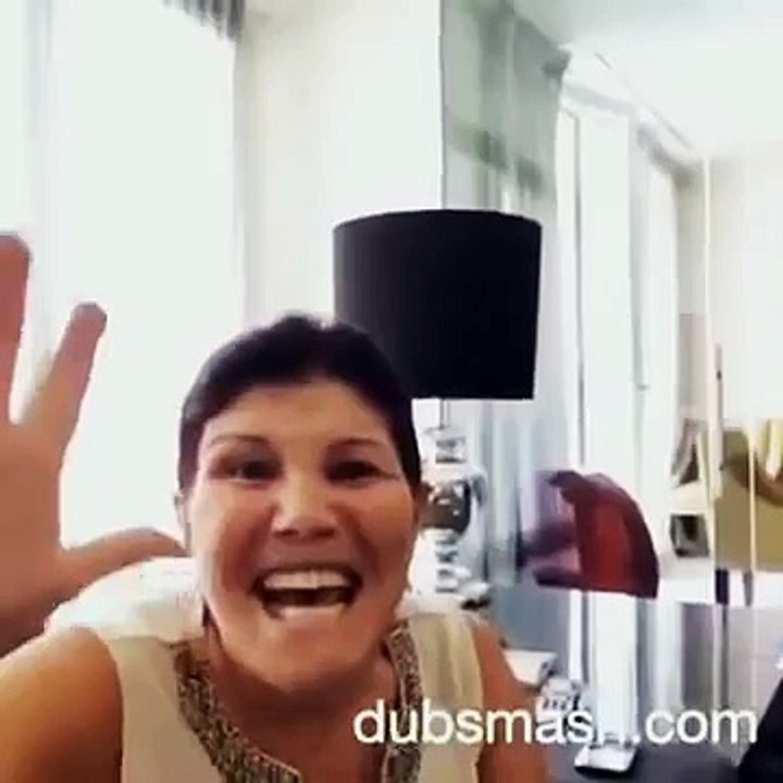 Ronaldos mum does his Siiiii celebration after Cristiano score 5 vs Espanyol