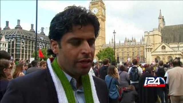 Thousands of Britons urge government to do more to help Syrian refugees