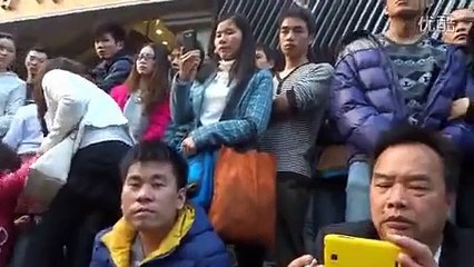 Nhạc tàu rất hay Tất cả đều phải lặng yên để nghe anh hát Nghe mà nổi da gà @.@!