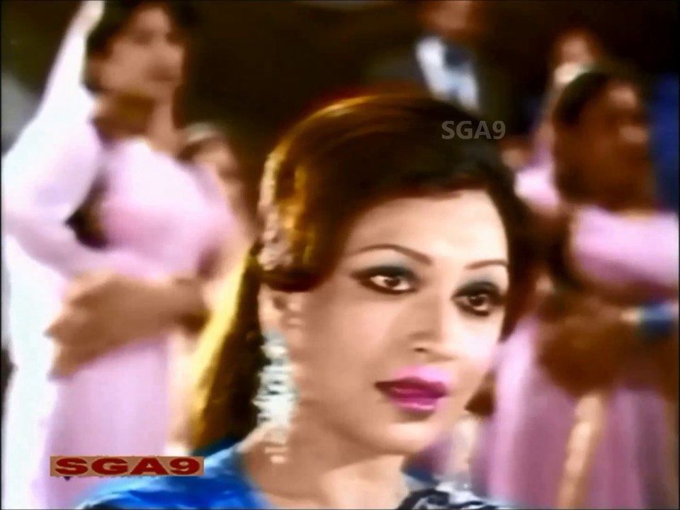 Is dil mein phool khilay hain ~Shabnam~ Singer   Mehnaz  Film, Qurbani  Pakistani Urdu Hindi Songs