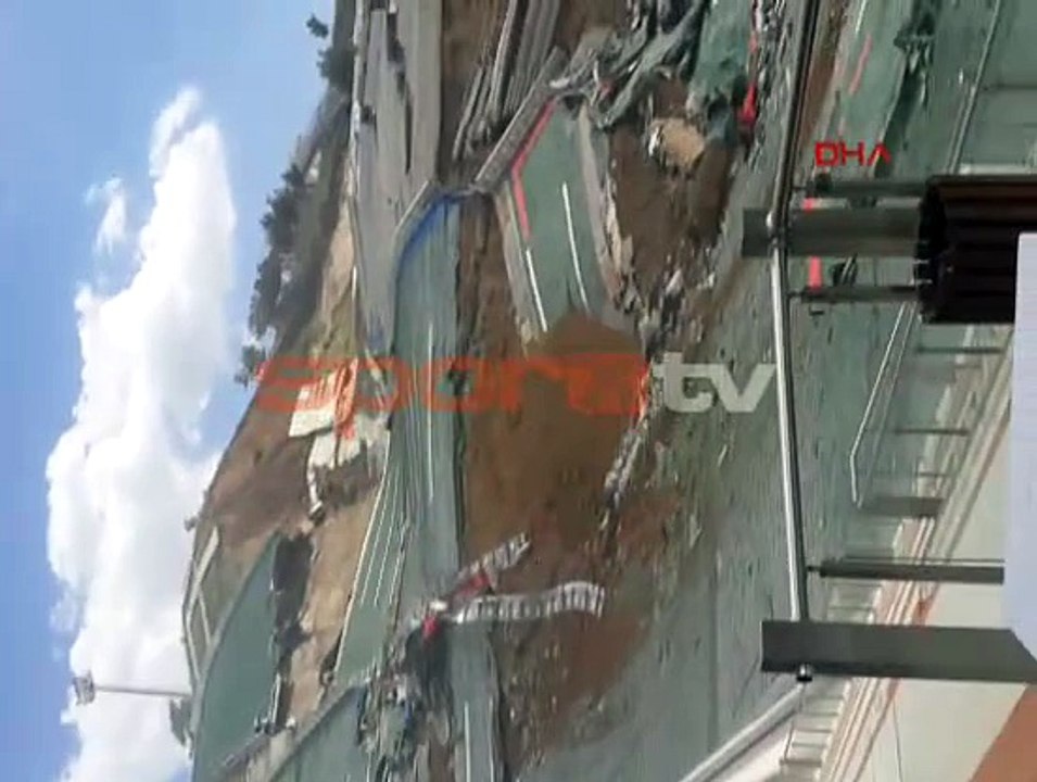 Erzurum'da pist böyle çöktü...