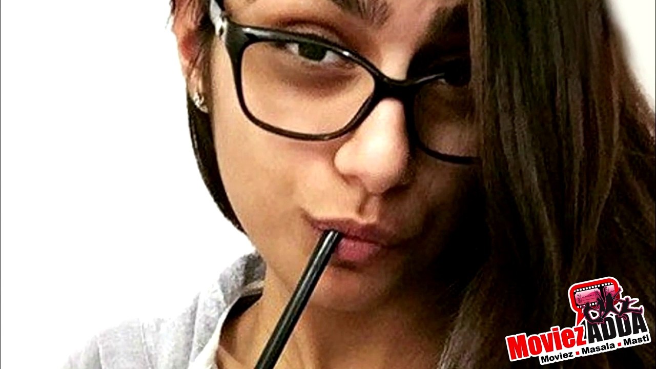10 HOT Selfies Of Adult Star Mia Khalifa | Bigg Boss 9 Rumoured Entry