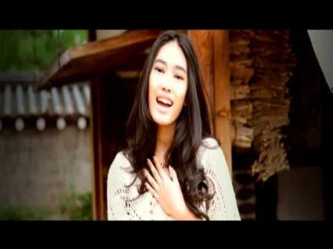 Alika - Andai Dia Tahu (Official Video) by Yovie Widianto