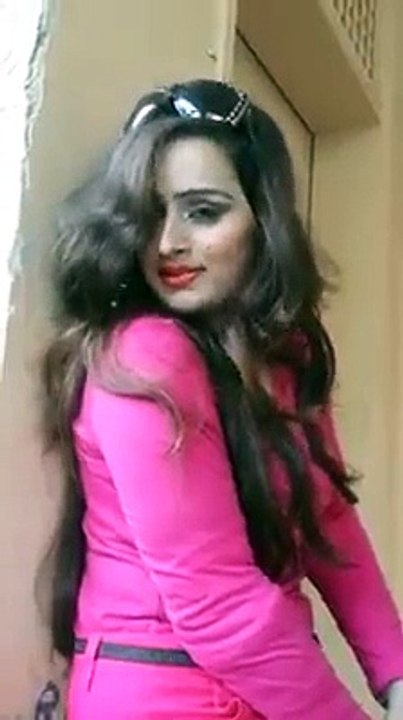 Ghulabi Ankhan