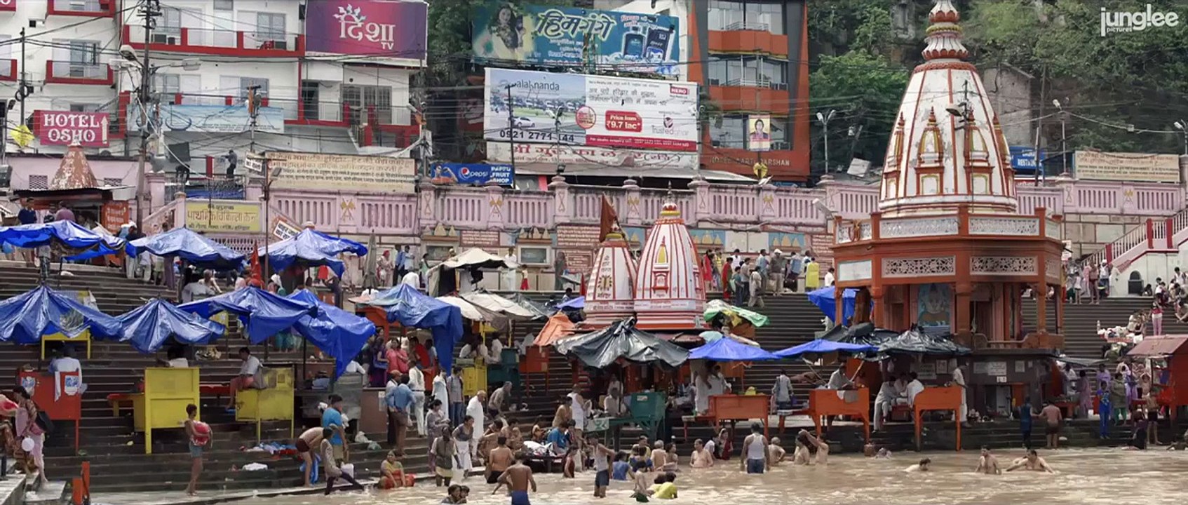 ‘Talvar’ Official Trailer | Irrfan Khan, Konkona Sen Sharma, Neeraj Kabi, Sohum Shah, Atul Kumar