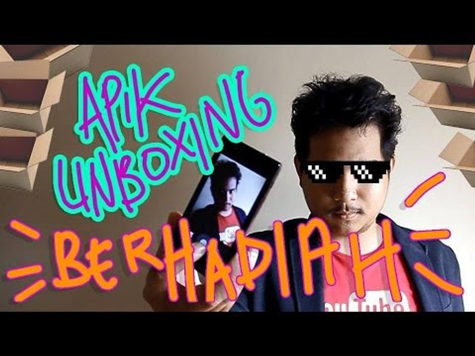 Apik Unboxing - Smartfren #AndromaxC2S #CelebrateMoment