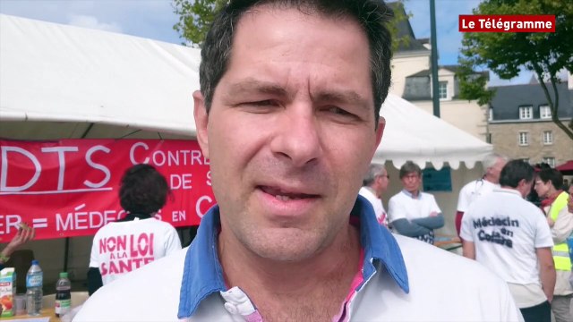 Morbihan. Cinquante médecins en grève rassemblés au port de Vannes