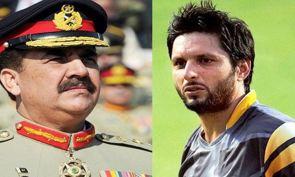 ya hy Humara Jeneral Raheel Sharif - Cricket Team k sath must see every Pakistani