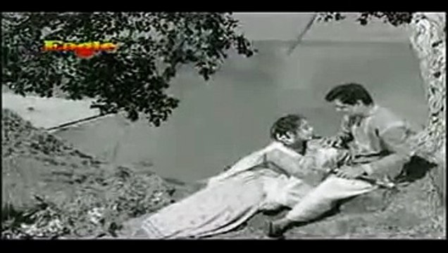 Tere sur aur mere geet - Lata Mangeshkar in Goonj Uthi Shehnai