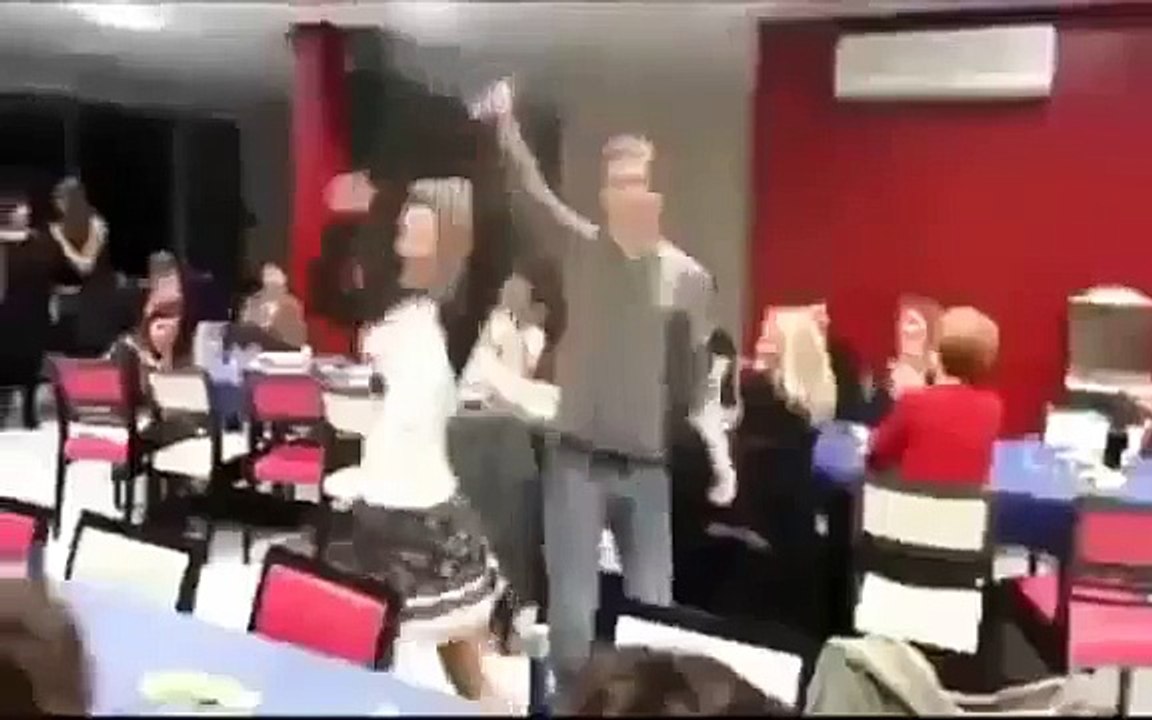 Güzel Rus Kz Mini Etekle Dans Ederse Olaca Budur
